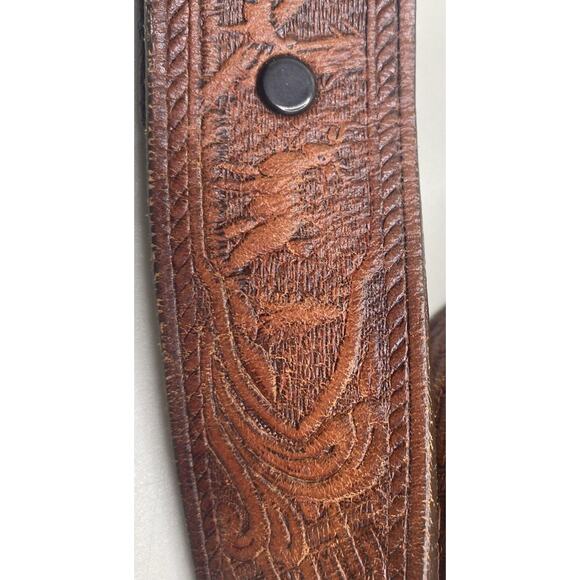 Top Grain Cowhide Brown Hunting scene Western Belt Made in Texas USA 44/110 - Picture 3 of 9